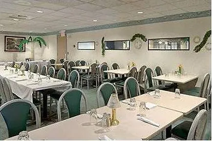 Freeport Plaza Hotel Отель 3*
